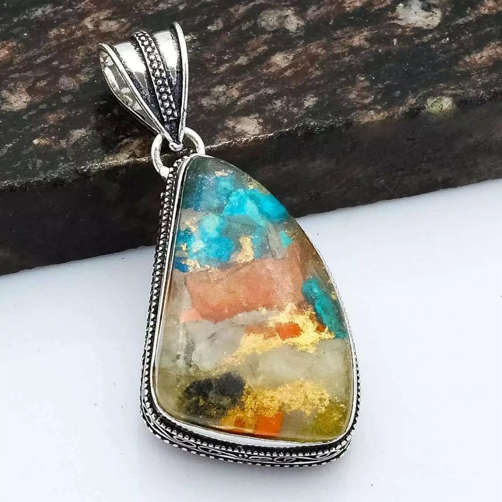 OYSTER TURQUOISE PENDANT